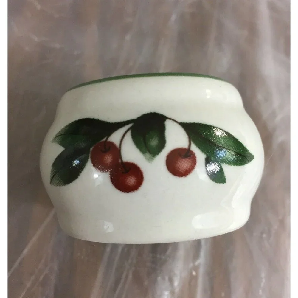 VTG Ceramic Napkin Rings White Apples Cherries 1.25
